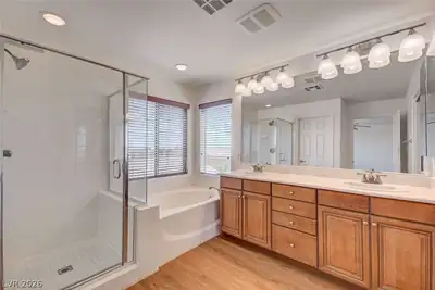6820 Rolling Boulder Street 0 Primary Bathroom