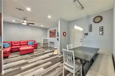 5250 South Rainbow Boulevard 2089 Dining Area