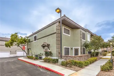 10450 Gold Shadow Avenue Las Vegas, NV 89129