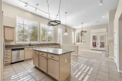9716 Cameo Rose Lane Kitchen