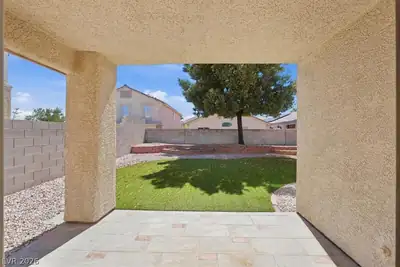 8929 Crooked Shell Avenue Patio