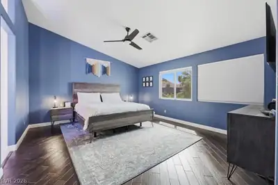 5397 Esparon Avenue Bedroom