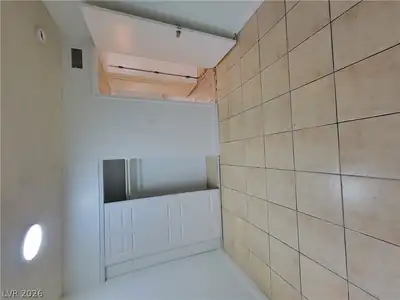 908 North Jones Boulevard A Bedroom