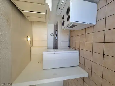908 North Jones Boulevard A Kitchen