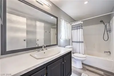 251 East Melanie Circle Primary Bathroom