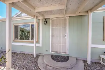 251 East Melanie Circle Entry