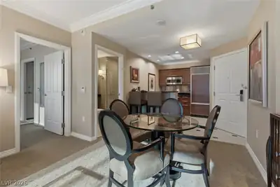 125 East Harmon Avenue 1521 Dining Area