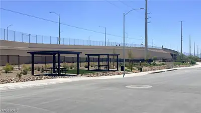 4240 Mount Bonnell Avenue Yard
