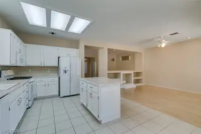 431 VINEWOOD Court Kitchen