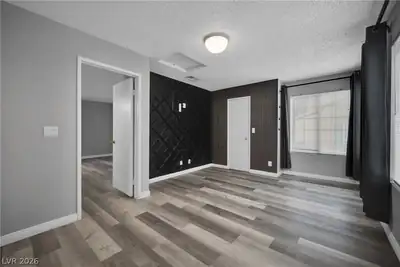 2200 South Fort Apache Road 2041 Bedroom