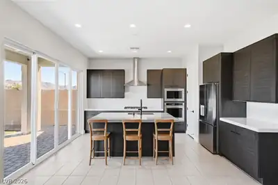 10404 Vista Argento Avenue Kitchen