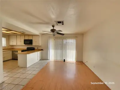 6801 High Bluff Way Dining Area