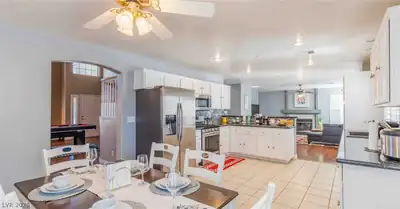 9021 Debonair Court Kitchen