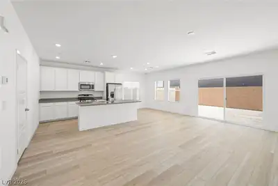 3386 Dancing Waters Street Kitchen