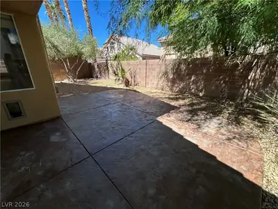 10404 Horseback Ridge Avenue Patio