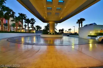 2700 Las Vegas Boulevard 811 Entry