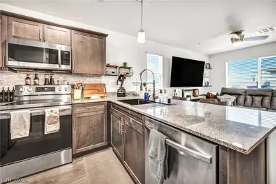 2594 Canary Yellow Court, North Las Vegas, NV 89086 Kitchen