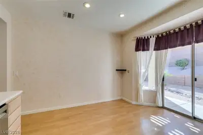 1821 Mountain Ranch Avenue Dining Area