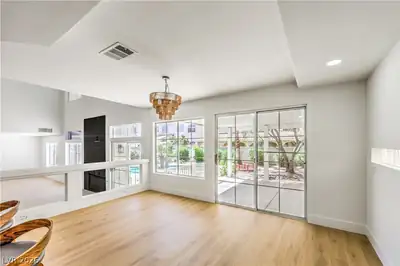 11 Old Lake Circle Dining Area