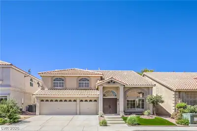 11 Old Lake Circle, Henderson