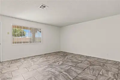409 Mesa Boulevard 102 Living Room