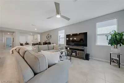 325 Black Turnstone Court Living Room