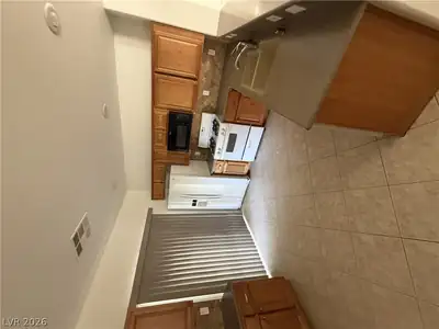 1740 Dark Wolf Avenue Kitchen