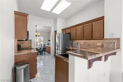 10448 Frostburg Lane Kitchen