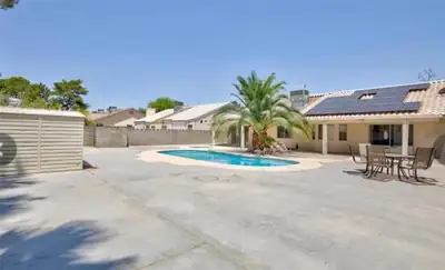 5141 eldora ave Yard