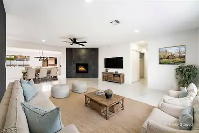 706 North Hollywood Boulevard Living Room