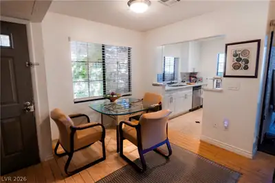 4847 South Torrey Pines Drive 102 Dining Area