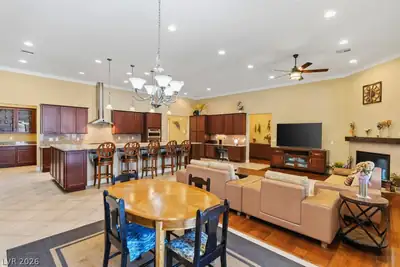 4260 Helena Cove Court Living Room