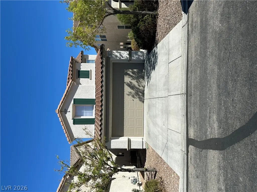 156 Fratelli Avenue