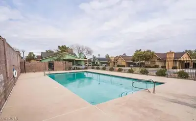 1200 Shirleyann Lane Pool