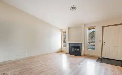 1200 Shirleyann Lane Living Room