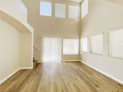 5281 Valencia Crest Avenue Living Room