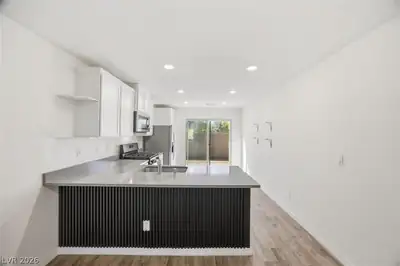 1573 Oro Grande Drive Kitchen