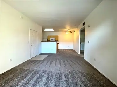 8250 North Grand Canyon Drive 2018 Living Room