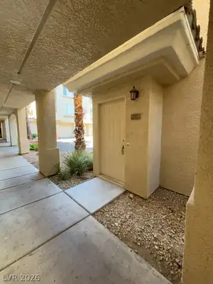 7111 DURANGO Drive 212, Las Vegas