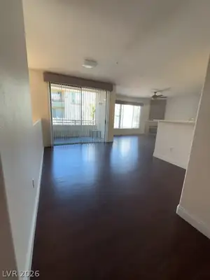 7111 DURANGO Drive 212 Living Room