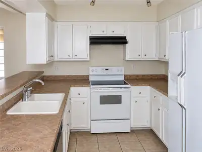 6414 Sandpiper Way 