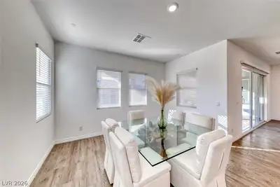 141 Juliette Pointe Lane Dining Area