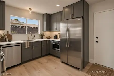 4361 El Antonio Place Kitchen