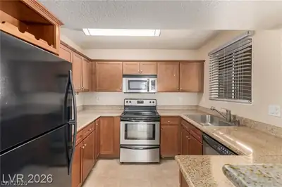 4400 South Jones Boulevard 3119 Kitchen