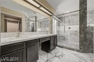 2725 Dune Cove Road Primary Bathroom
