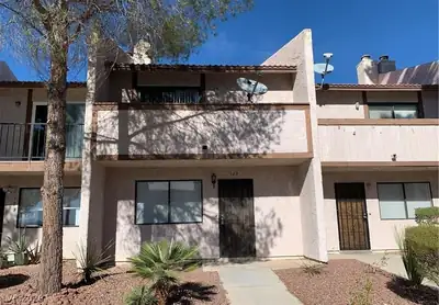 5266 Lisagayle Court 122 Las Vegas, NV 89103