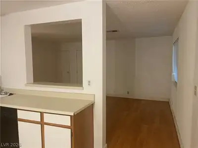 5101 Pioneer Avenue 203 Kitchen