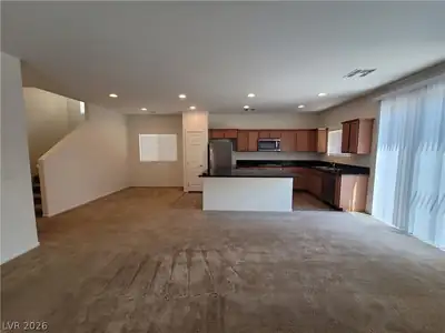 8283 Nebula Cloud Avenue 
