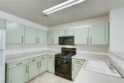 5125 Reno Avenue 1044 Kitchen