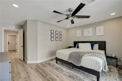 5101 Maverick Street Bedroom